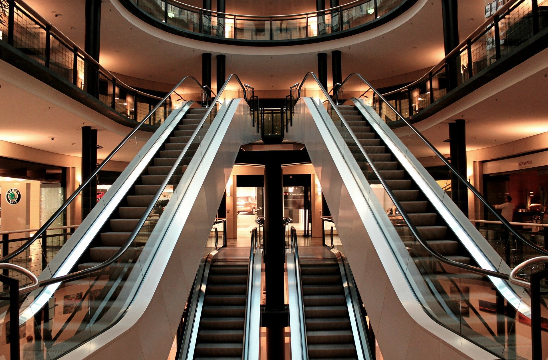 escalator-283448_1920